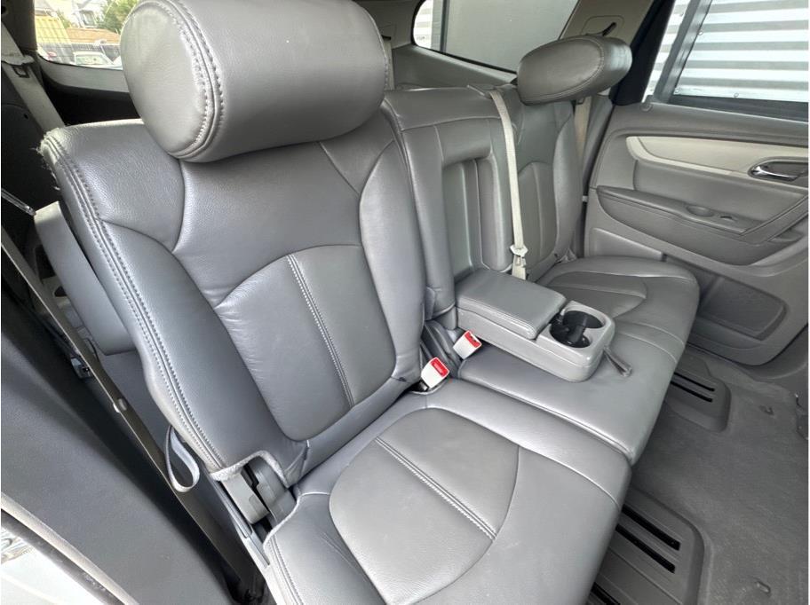 used 2014 Chevrolet Traverse car, priced at $13,990