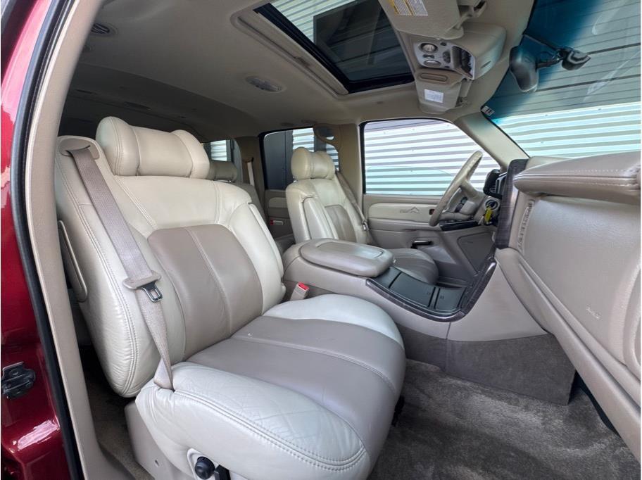 used 2002 GMC Yukon XL car, priced at $12,990