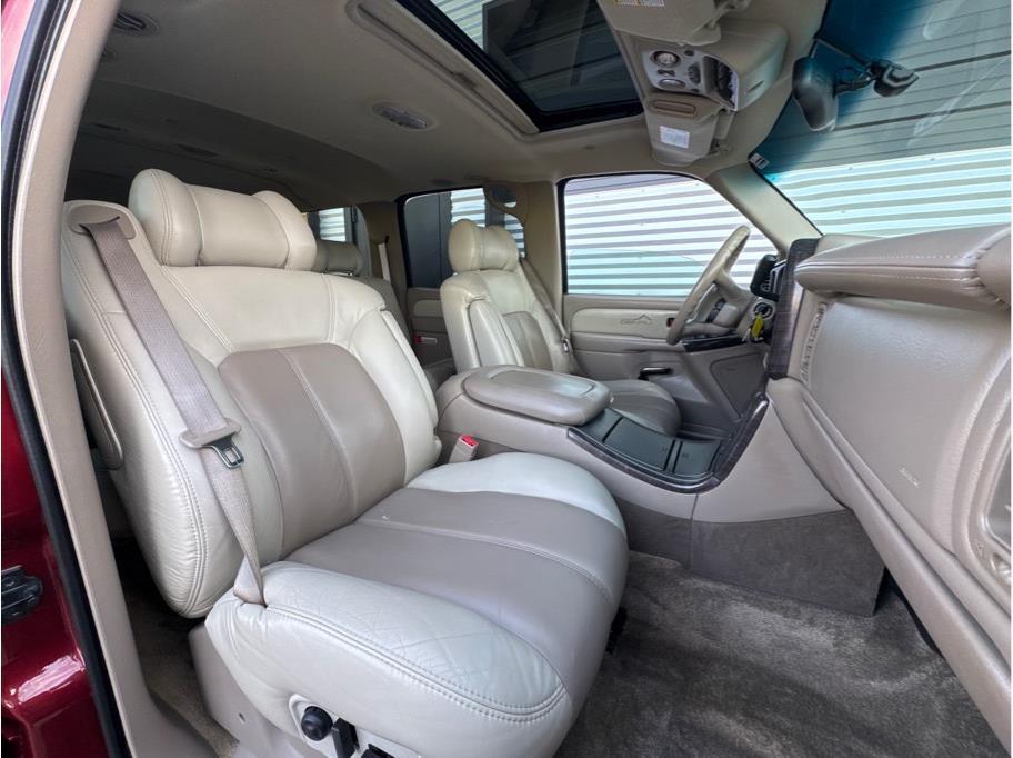 used 2002 GMC Yukon XL car, priced at $12,990