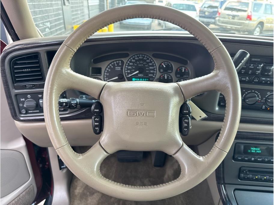 used 2002 GMC Yukon XL car, priced at $12,990