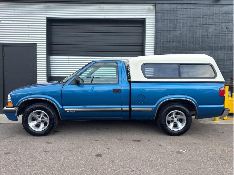 used 2000 Chevrolet S-10 car, priced at $11,990