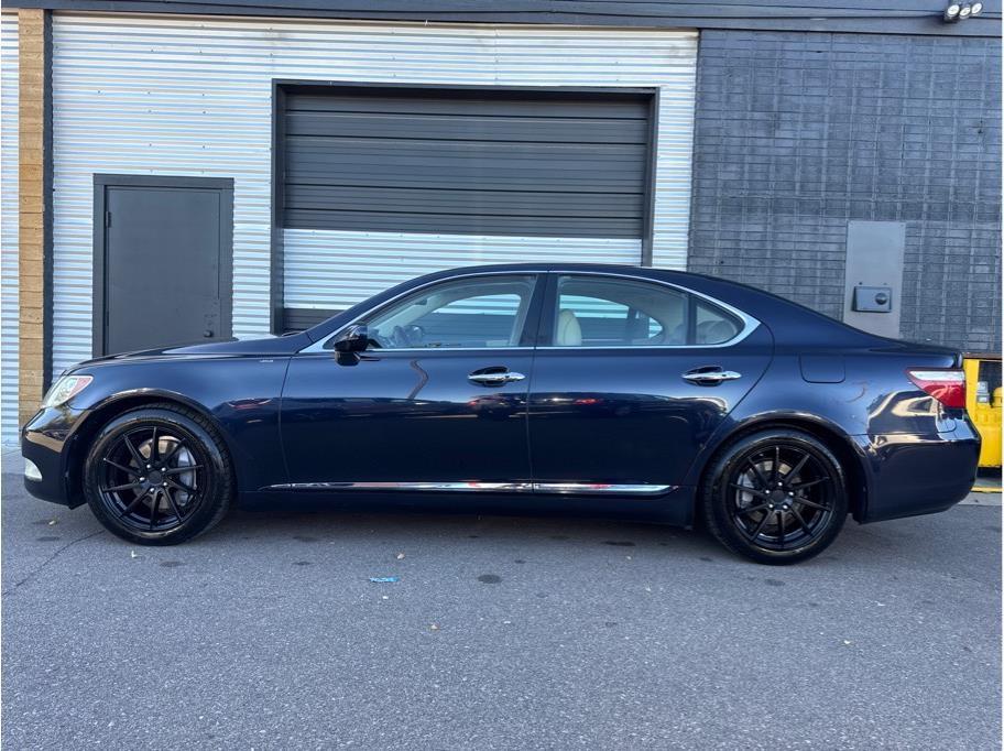 used 2007 Lexus LS 460 car, priced at $10,990