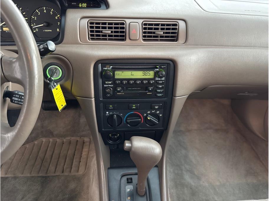 used 2001 Toyota Camry car, priced at $7,990