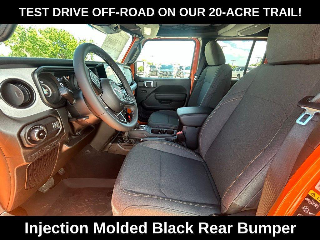 new 2025 Jeep Wrangler car, priced at $41,585