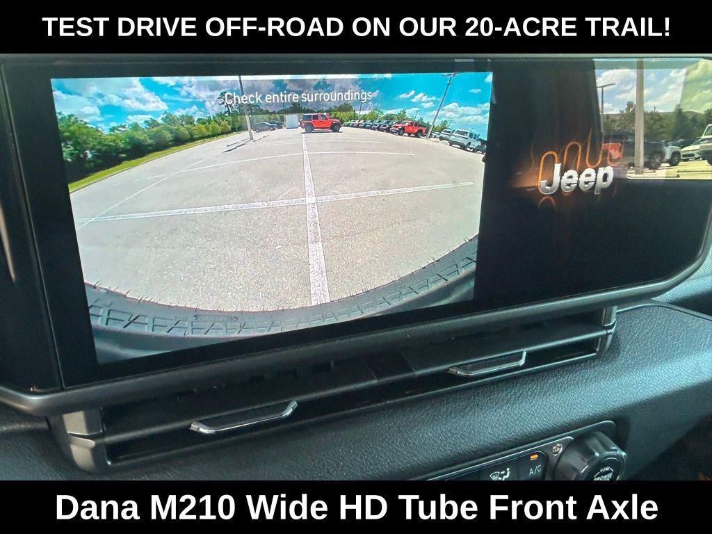 new 2025 Jeep Wrangler car, priced at $41,585