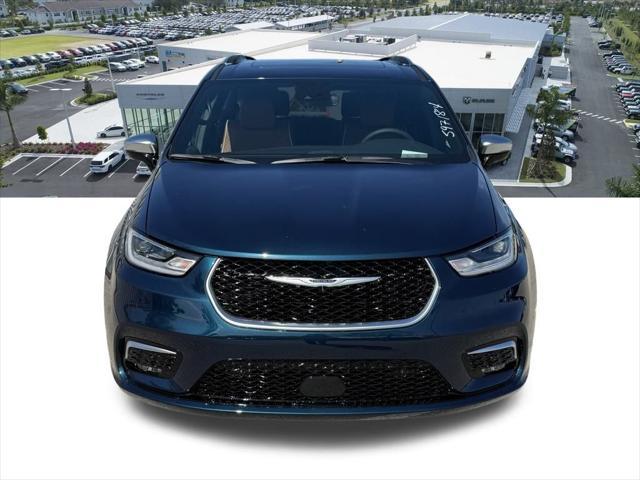 new 2025 Chrysler Pacifica car, priced at $52,331