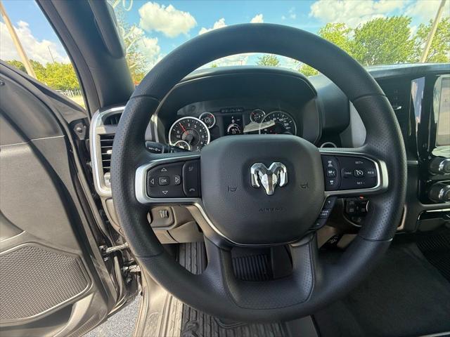 new 2025 Ram 1500 car, priced at $43,321