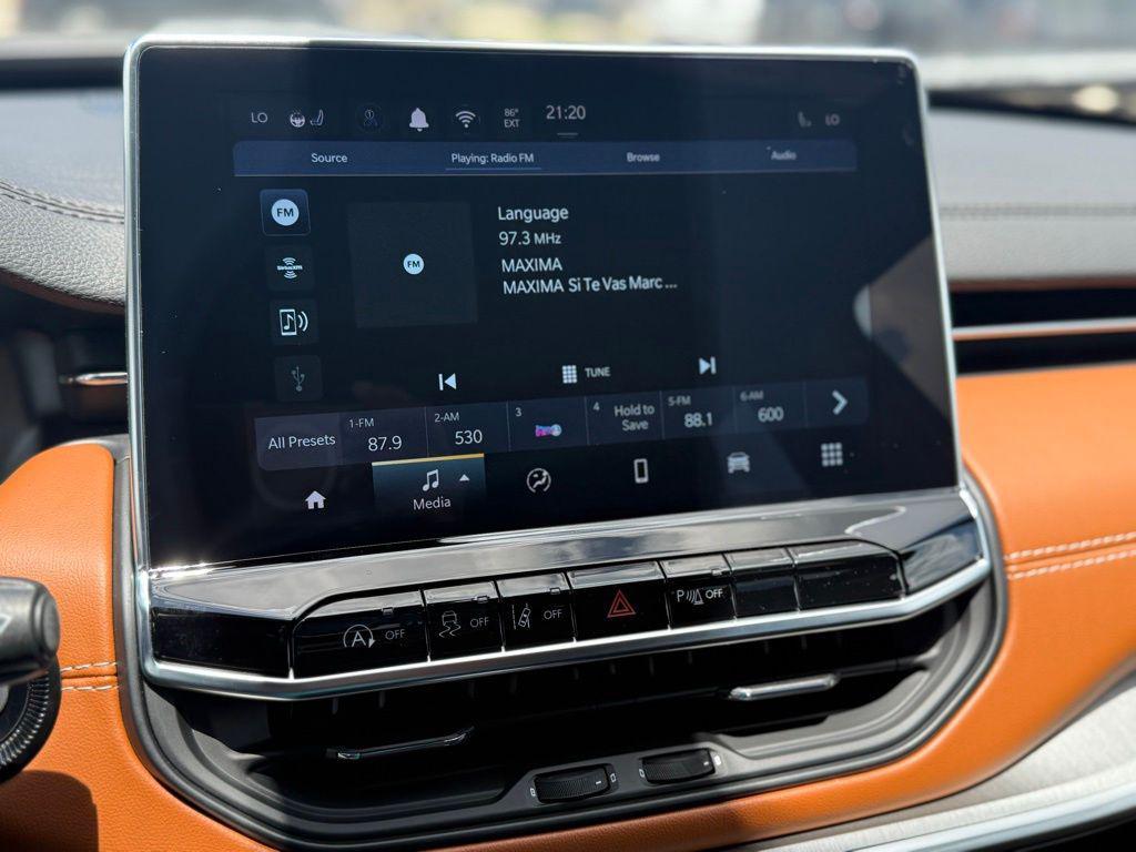 new 2025 Jeep Compass car, priced at $28,085
