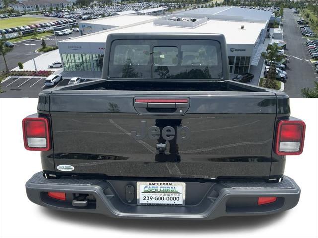 new 2025 Jeep Gladiator car, priced at $39,445