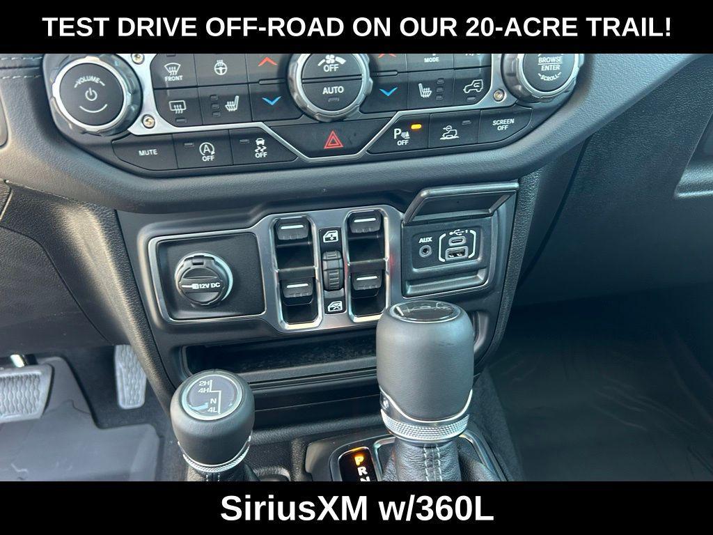 new 2025 Jeep Gladiator car, priced at $46,905