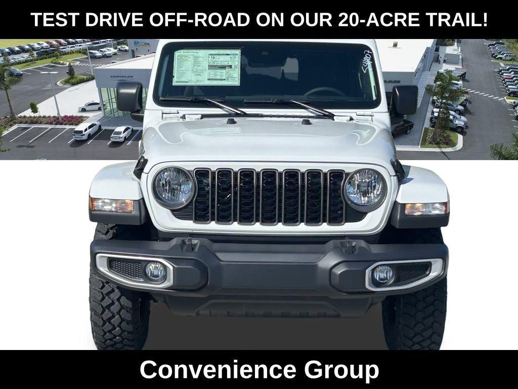 new 2025 Jeep Gladiator car, priced at $46,905