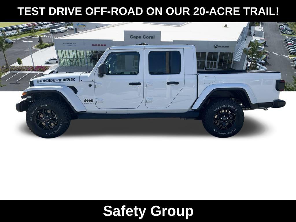new 2025 Jeep Gladiator car, priced at $46,905