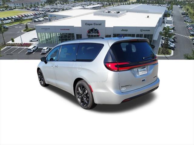 new 2024 Chrysler Pacifica car, priced at $38,995