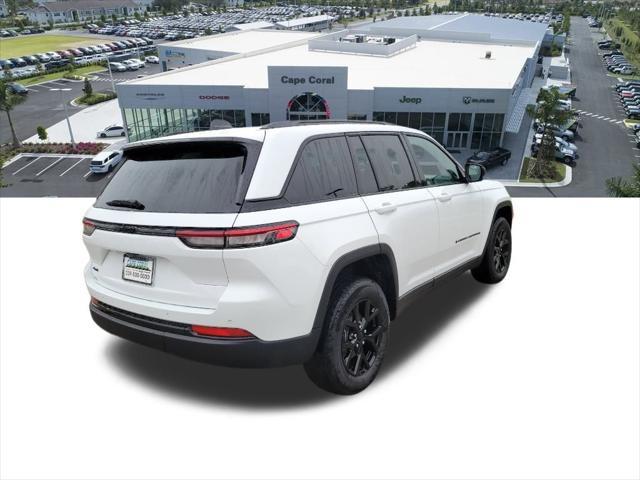 new 2025 Jeep Grand Cherokee car, priced at $43,605