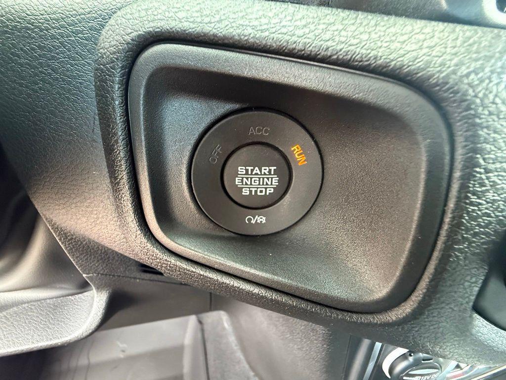 new 2025 Jeep Gladiator car, priced at $38,465