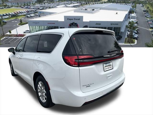 new 2025 Chrysler Pacifica car, priced at $40,093