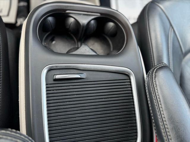 used 2022 Chrysler Pacifica car, priced at $18,920