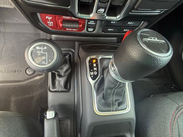 new 2025 Jeep Gladiator car, priced at $47,569