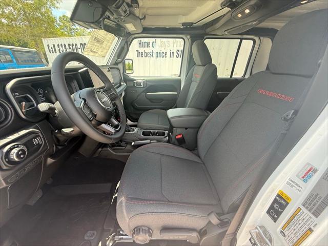 new 2025 Jeep Gladiator car, priced at $47,569