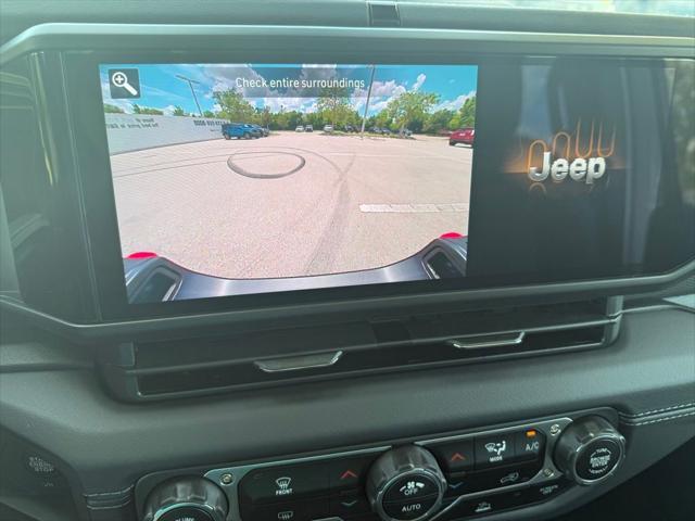 new 2025 Jeep Gladiator car, priced at $47,569
