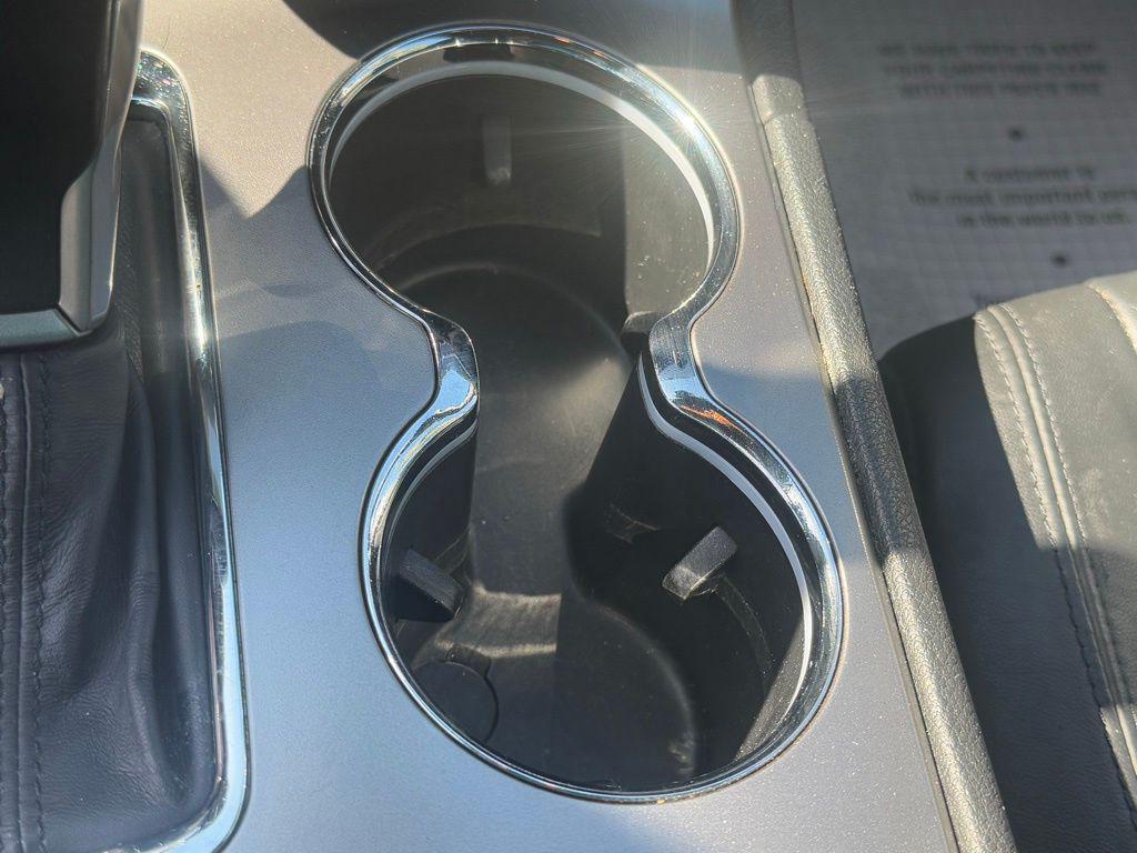 used 2020 Jeep Grand Cherokee car, priced at $19,065