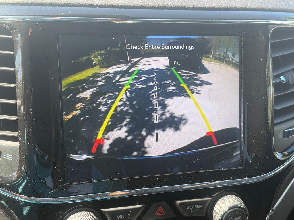 used 2020 Jeep Grand Cherokee car, priced at $19,065