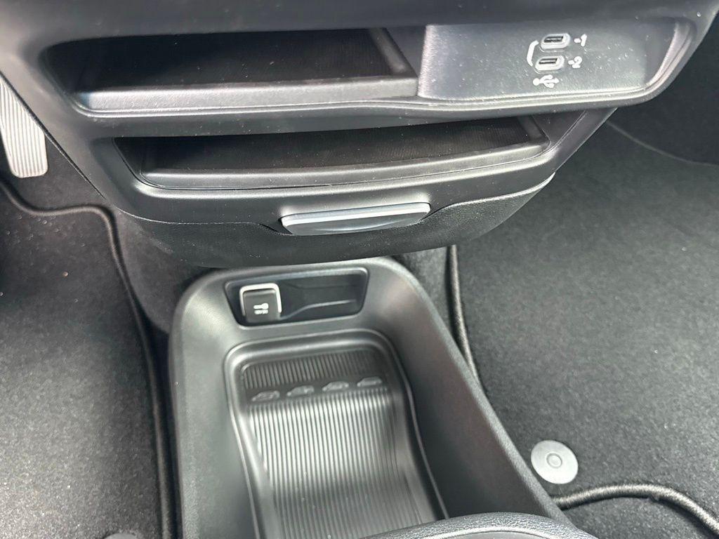 new 2026 Chrysler Pacifica car, priced at $41,660