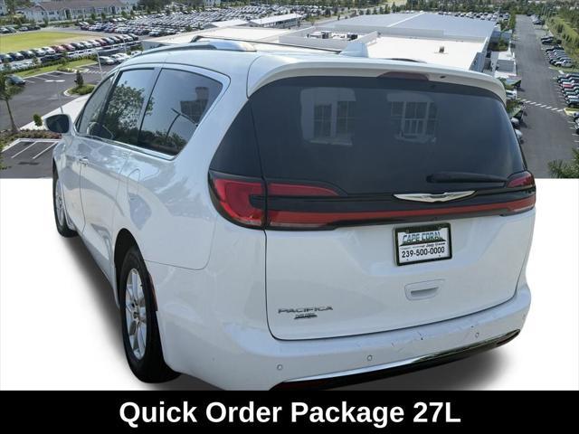 used 2021 Chrysler Pacifica car, priced at $20,304