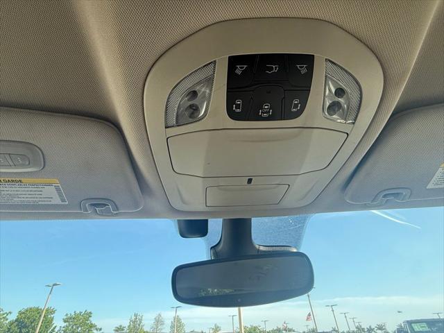 used 2021 Chrysler Pacifica car, priced at $20,304