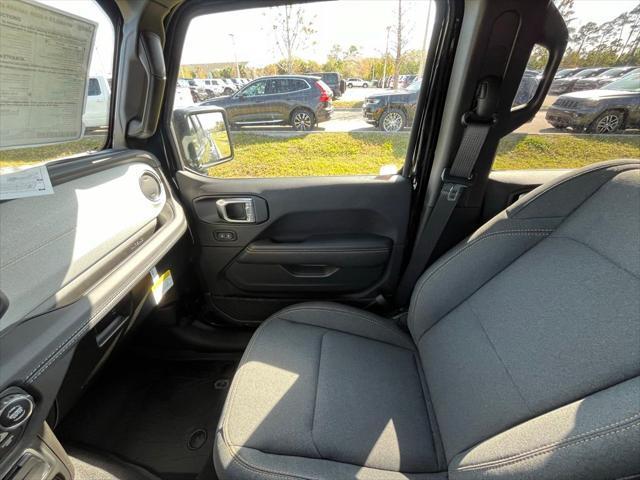 new 2025 Jeep Wrangler car, priced at $48,432