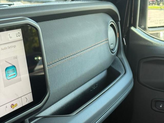 new 2025 Jeep Gladiator car, priced at $48,532