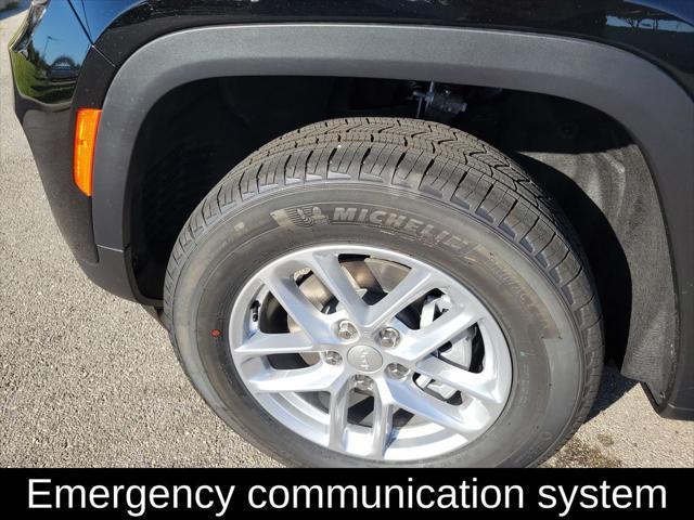 new 2025 Jeep Grand Cherokee car, priced at $31,995