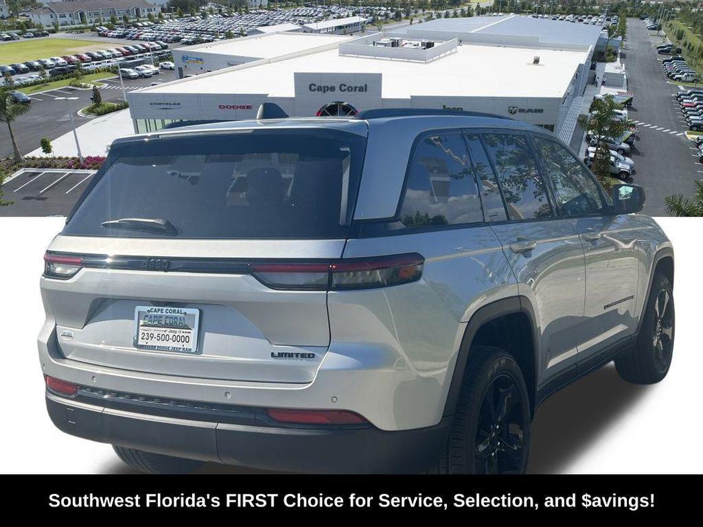 new 2025 Jeep Grand Cherokee car, priced at $37,520