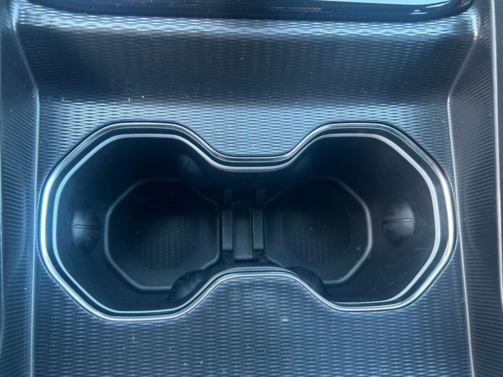 new 2025 Jeep Grand Cherokee car, priced at $37,520