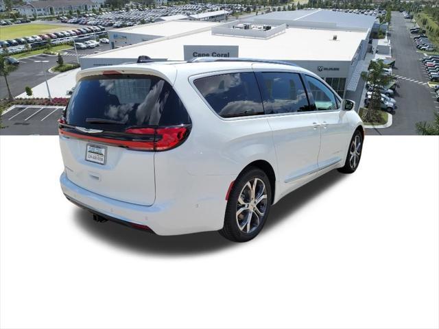 new 2024 Chrysler Pacifica car, priced at $49,670