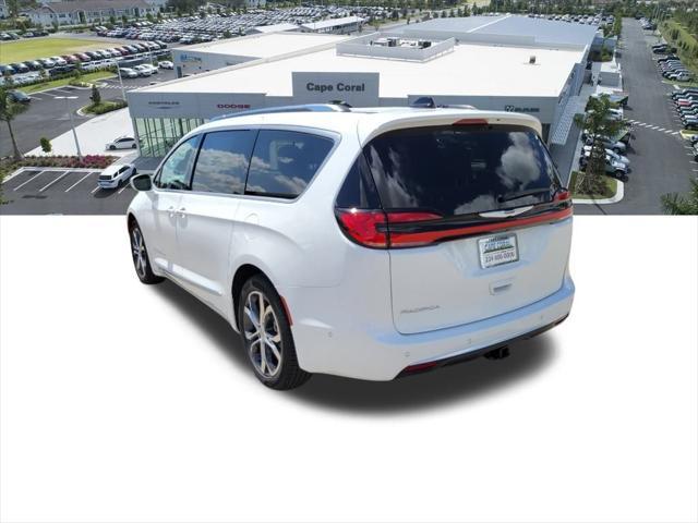 new 2024 Chrysler Pacifica car, priced at $49,670