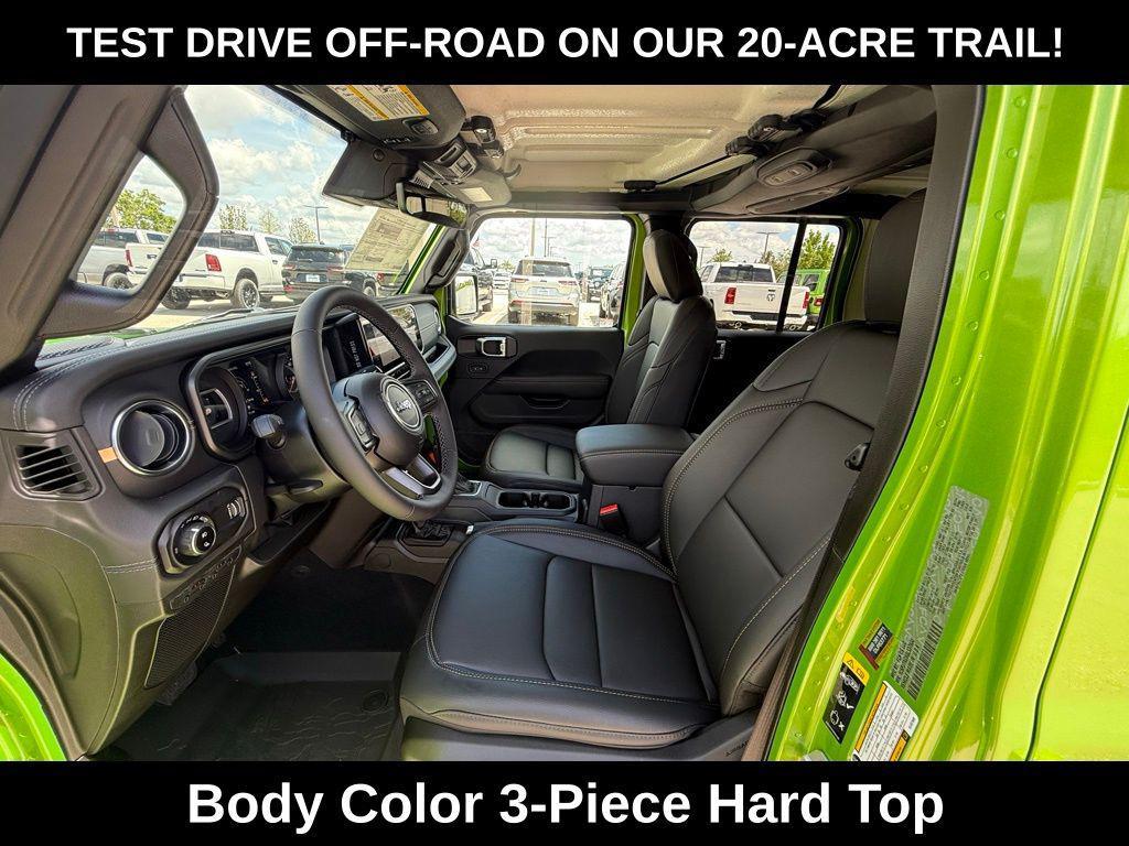 new 2025 Jeep Gladiator car, priced at $45,599