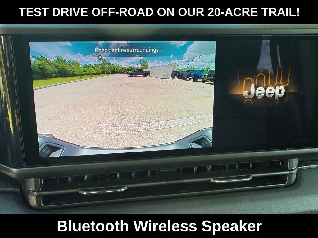 new 2025 Jeep Gladiator car, priced at $45,599