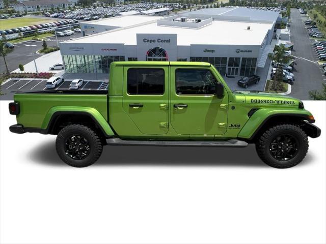 new 2025 Jeep Gladiator car, priced at $45,965