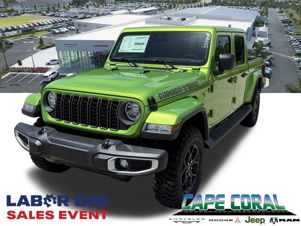 new 2025 Jeep Gladiator car, priced at $45,599