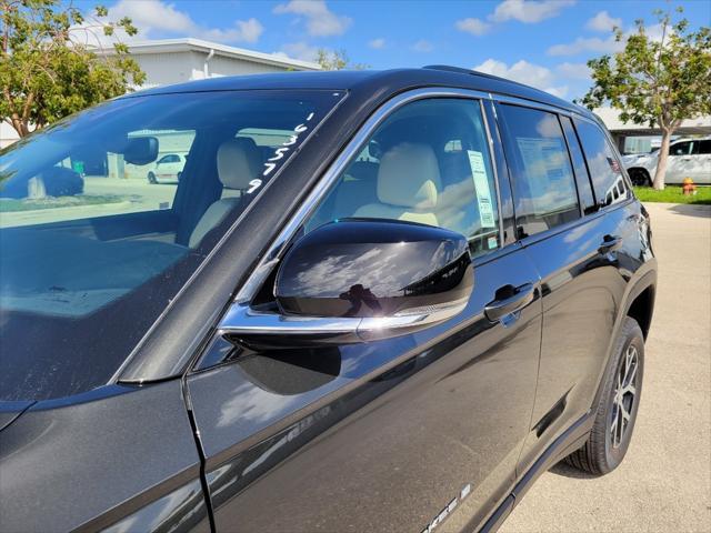 new 2024 Jeep Grand Cherokee car, priced at $40,996