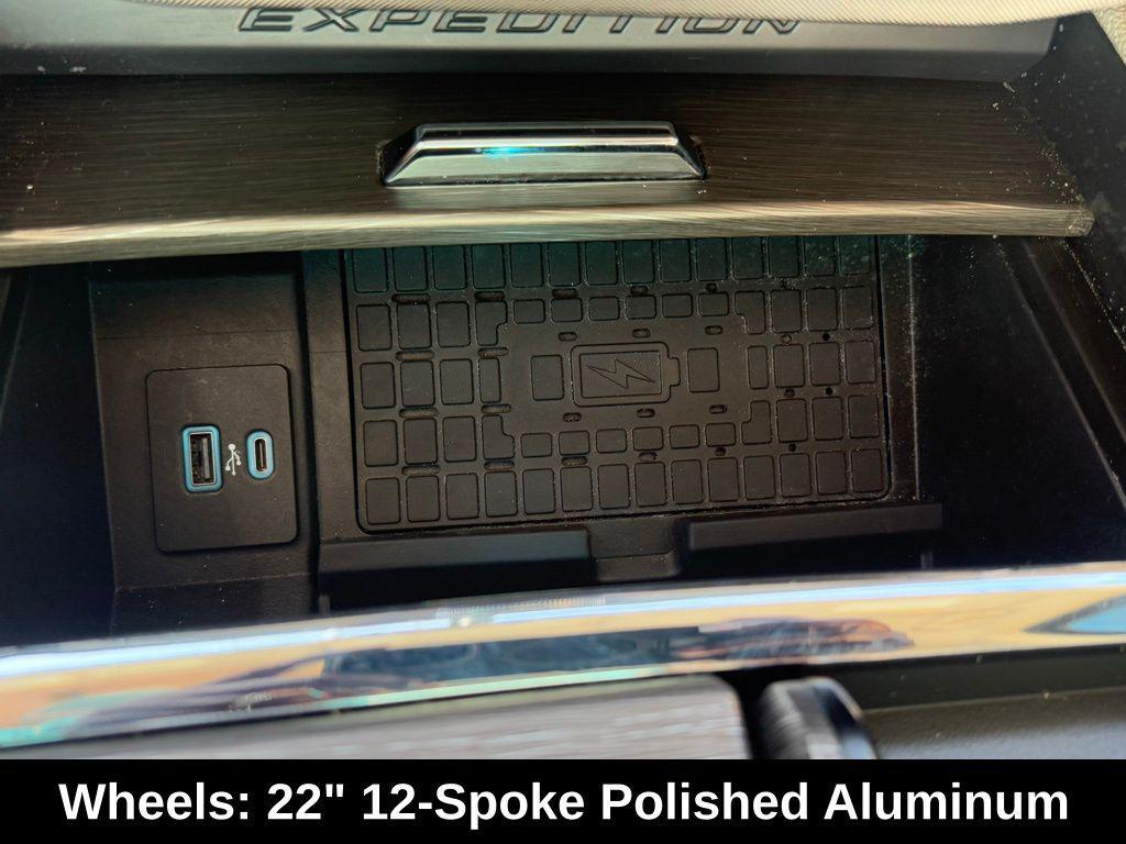 used 2022 Ford Expedition car, priced at $40,906