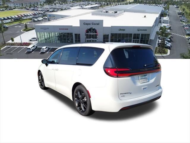 new 2024 Chrysler Pacifica car, priced at $43,124