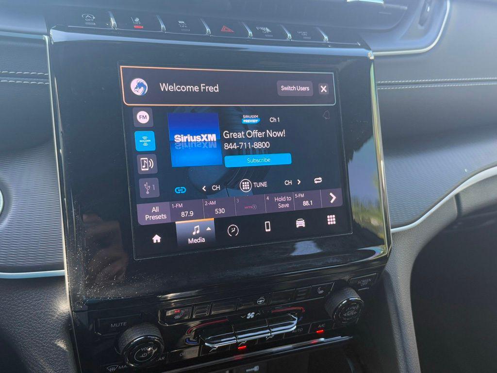 used 2024 Jeep Grand Cherokee car, priced at $31,917