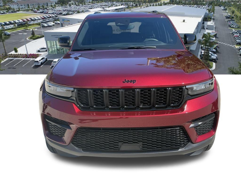 used 2024 Jeep Grand Cherokee car, priced at $31,917