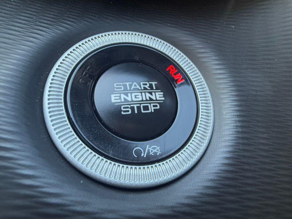 used 2024 Jeep Grand Cherokee car, priced at $31,917