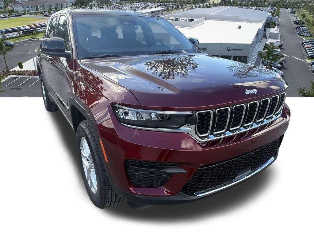 new 2025 Jeep Grand Cherokee car, priced at $36,875