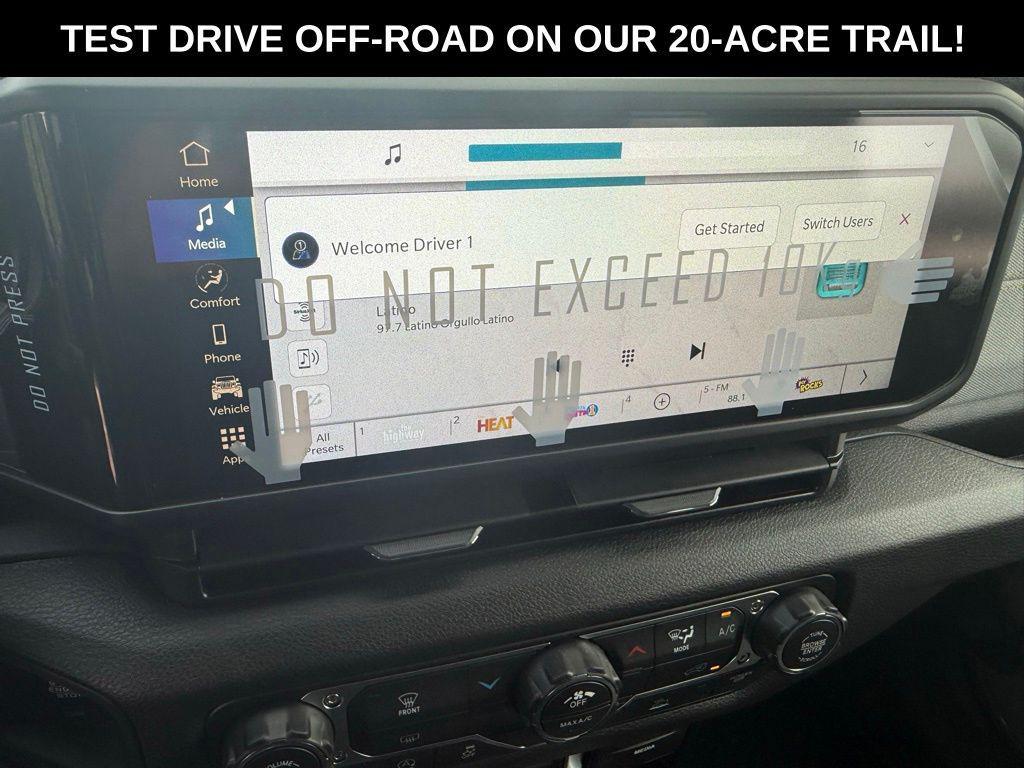 new 2026 Jeep Wrangler car, priced at $40,595