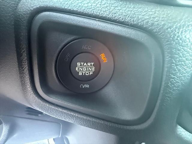 new 2025 Jeep Wrangler car, priced at $44,032
