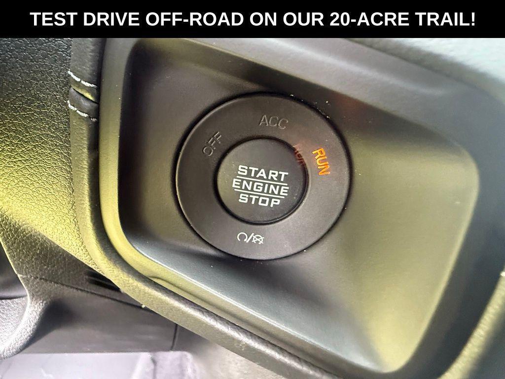 new 2025 Jeep Wrangler car, priced at $98,580